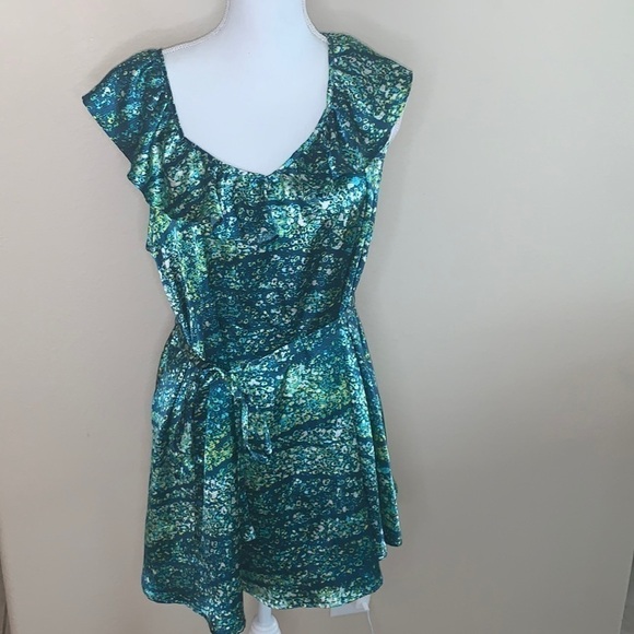 Liz Lange for target maternity belted blou… - Picture 1 of 7
